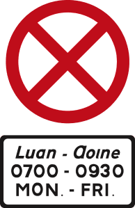 Clearway - no stopping or parking during the times shown